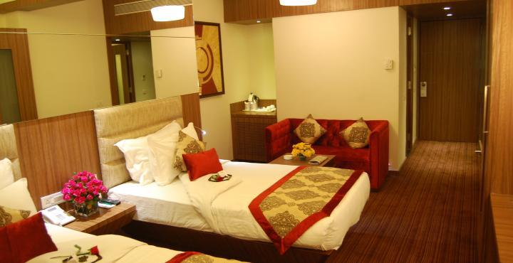 Hotel Centre Point Nagpur Exteriör bild