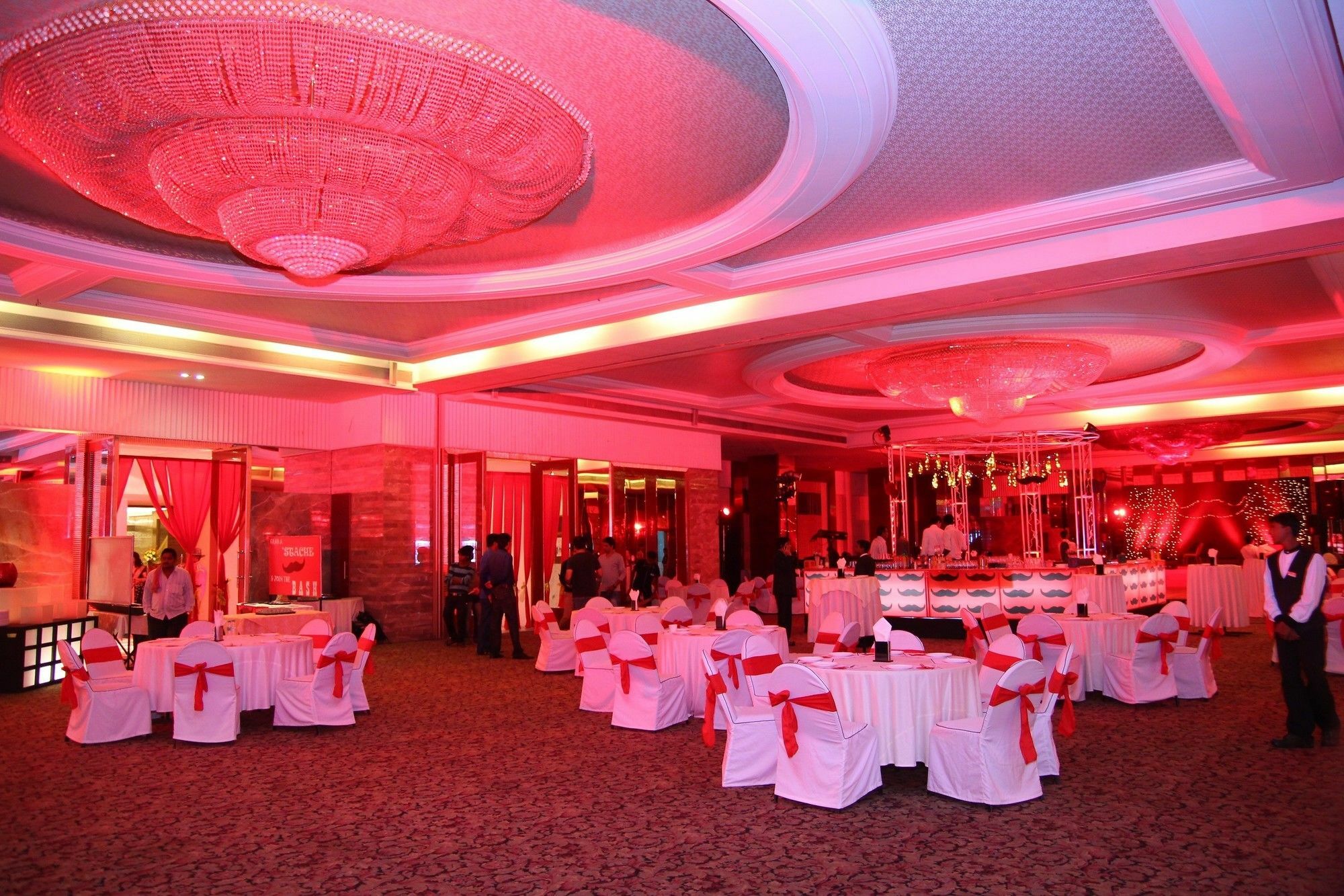 Hotel Centre Point Nagpur Exteriör bild